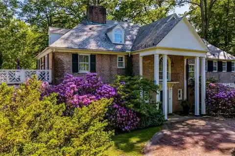 Georgian Manor Overlooking Horseshoe Lake Park