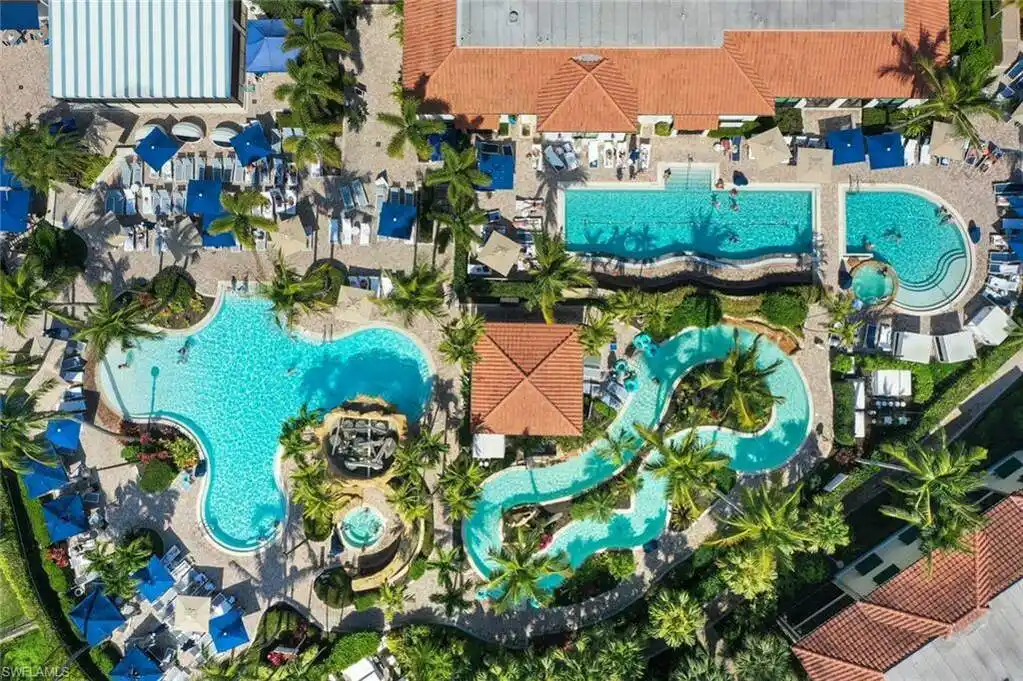 Luxury Living at Naples Bay Resort