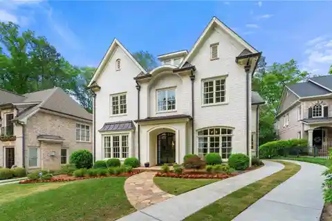 Exquisite Recently Renovated Residence