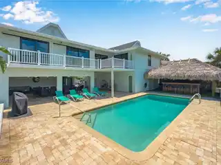 Beautifully Designed Gulf Access Home