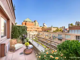 Sun-Filled Duplex One Bedroom Oasis