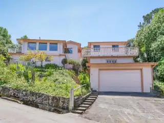 Private Home in the Peaceful Hills