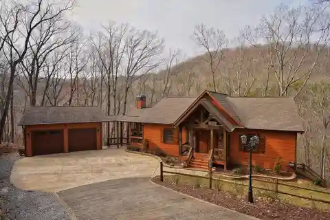 Elegant North Georgia Retreat with Scenic Backdrop