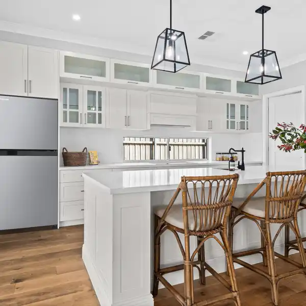 NEWLY FINISHED AND VERSATILE RESIDENCE