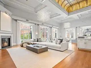 Corner Loft at the Historic Jefferson Trust Bank Building