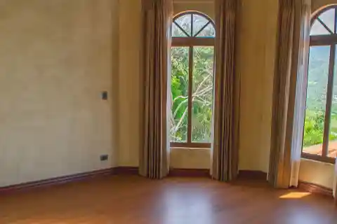Colonial Reserve in Villa Real in Santa Ana