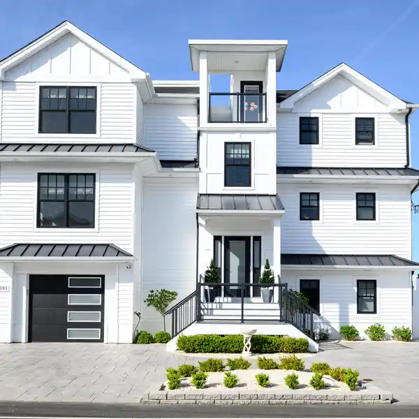 COASTAL GETAWAY IN BEACH HAVEN WEST
