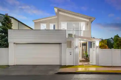 Beautiful Home Blending Luxury and Comfort