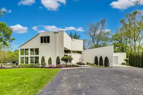 Striking Contemporary Oasis on Quiet Cul-de-sac