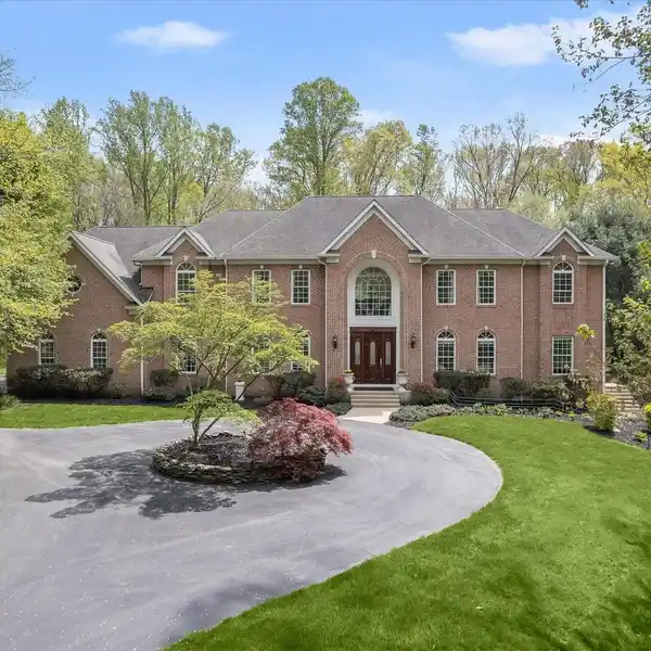 MAGNIFICENT ESTATE HOME