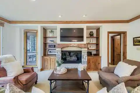 Premier Elkhorn Lodge Residence