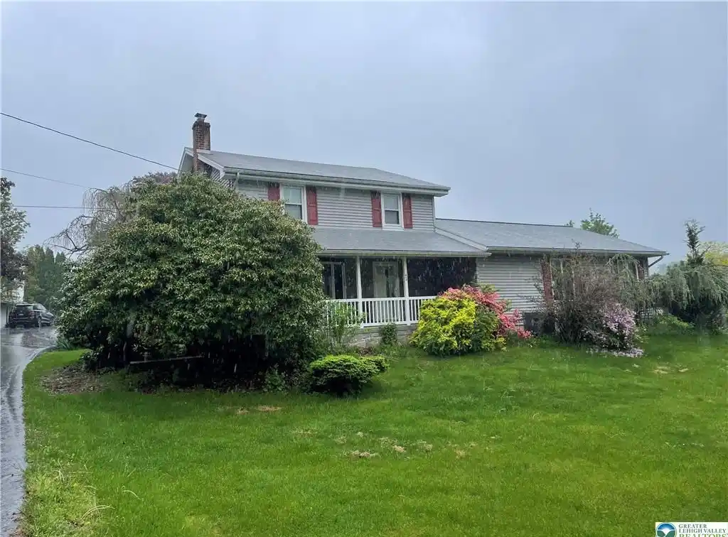 Rare 34-plus-acre Property