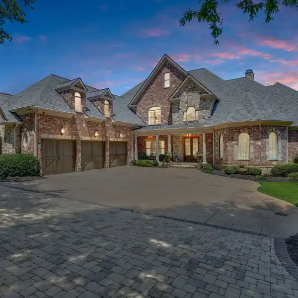 FURNISHED LAKEFRONT ESTATE WITH PRIVATE BOAT SLIP