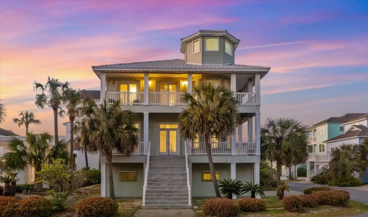 Luxury Living in the Villages at Navarre