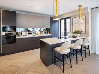 Contemporary Apartment in Marylebone Mansions