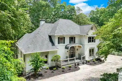 2230 Huntingdon Court Gainesville, Georgia 30506