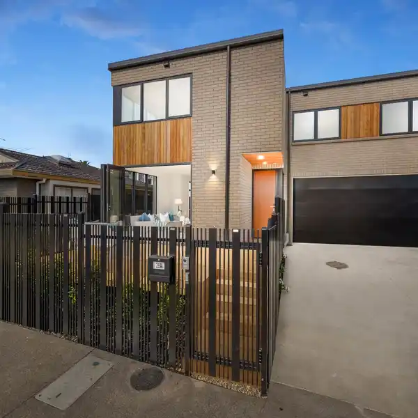 BRAND-NEW HOME WHERE MODERN DESIGN MEETS EFFORTLESS LIVING