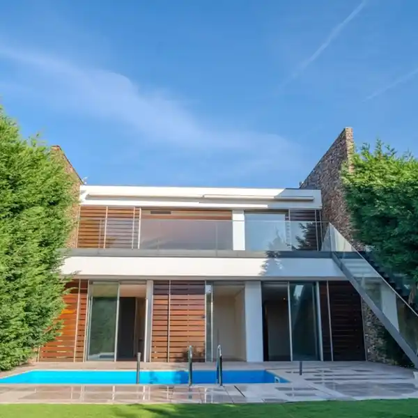 BEAUTIFUL VILLA WITH SCENIC MOUNTAIN VIEWS