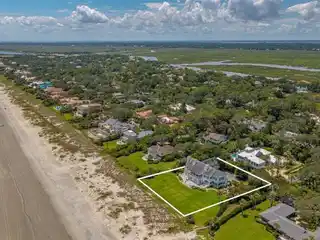 Stately Home in Perfect Oceanfront Position