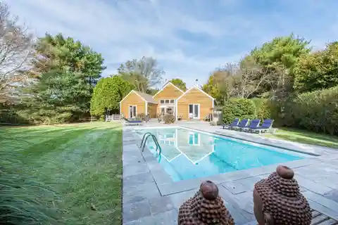 Bridgehampton South Stylish Rental - Available Now