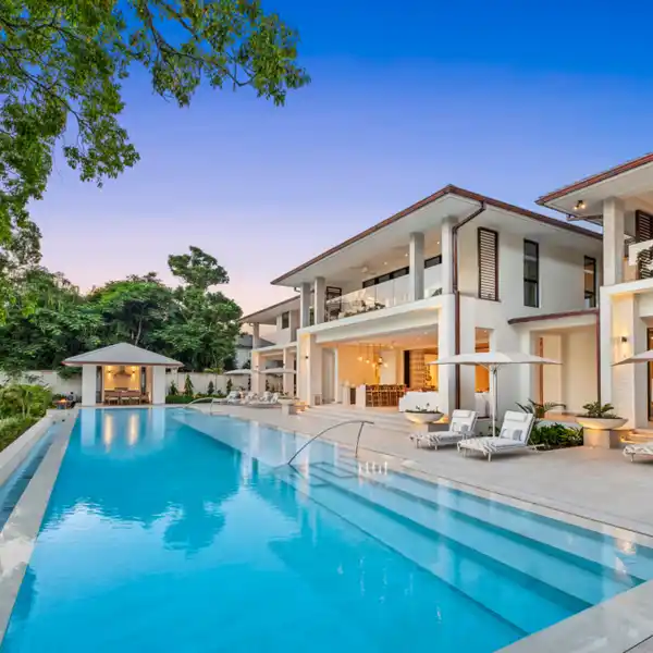 ONE BEACHLANDS