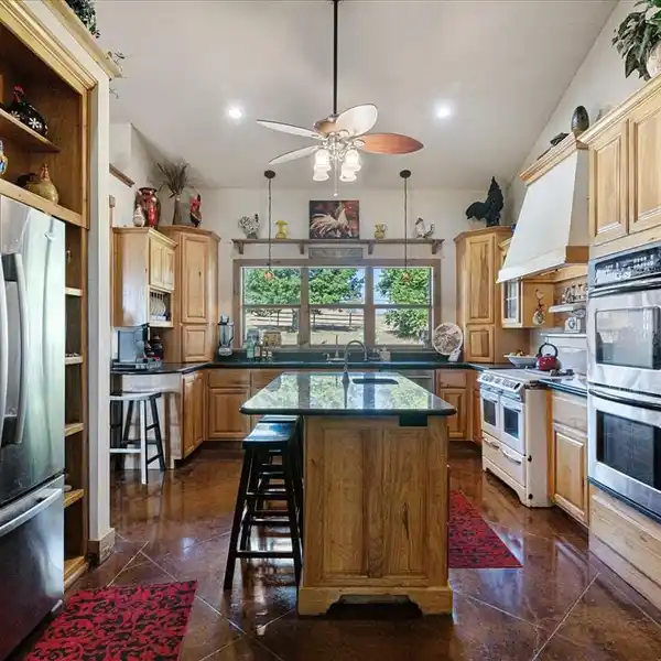 EIGHT ACRES OF RUSTIC YET MODERN LUXURY WITH A RELAXED LIVABLE STYLE