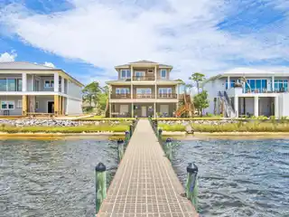 Waterfront Paradise on the Intracoastal