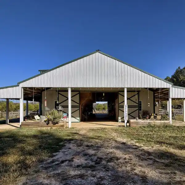 VERSATILE 240-ACRE ESTATE
