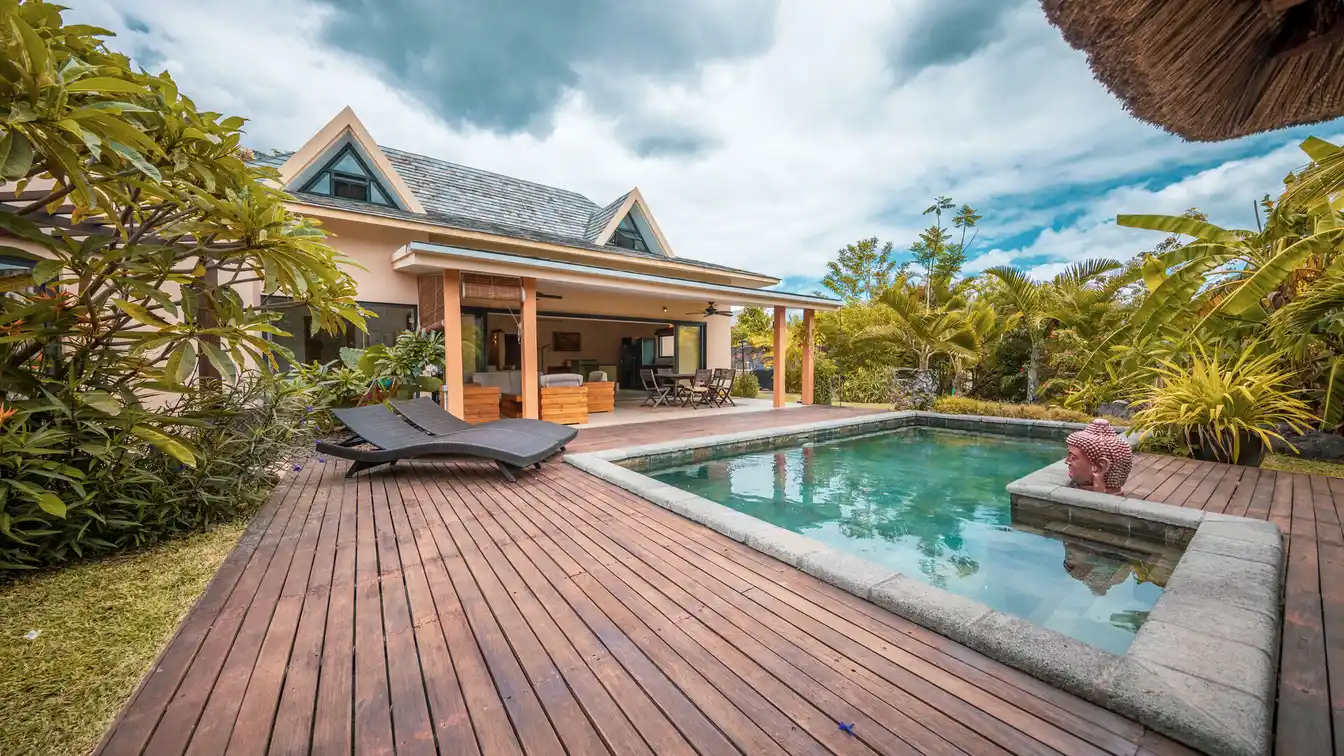 Exquisite Balinese-style Villa