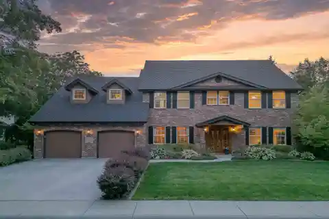 Remodeled Brick Executive Home in Lexington Hills
