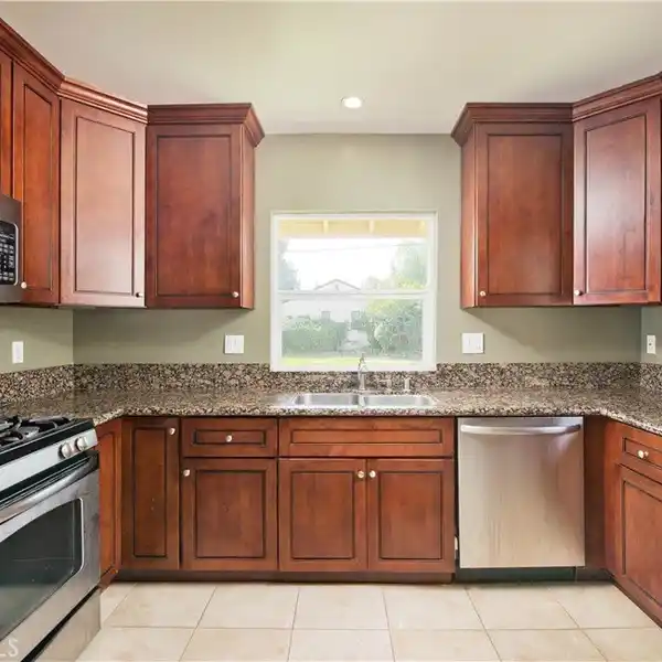 CHARMING HOME IN PRIME LOCATION