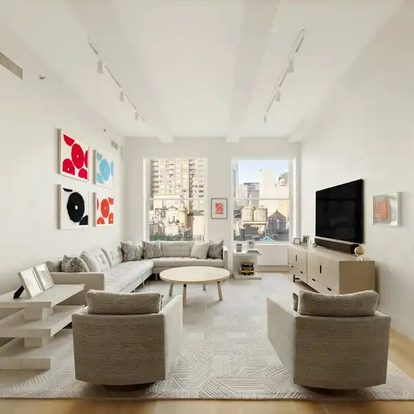 TRIPLE MINT THREE BEDROOM LOFT