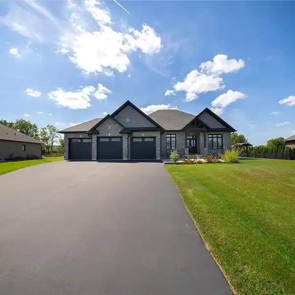 LUXURY VALLEY ESTATES HOME WITH NO BACKYARD NEIGHBORS