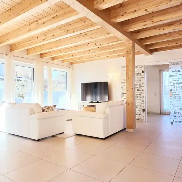 FANTASTIC LOW-MAINTENANCE HOME