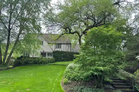 Unique Bowman Tudor