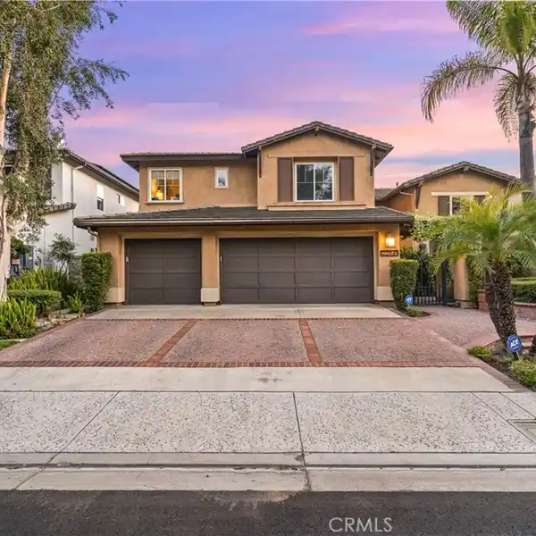 A GEM IN SOUGHT-AFTER CANYON CREST ESTATES