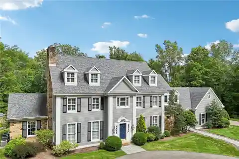 Eight Tranquil Acres with Easy Accessibility