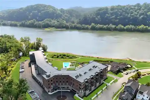 Unmatched Living at the Brooks