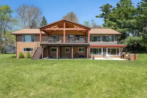Stunning Ranch with Panoramic Lake Views