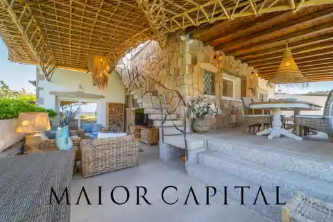 Refined Coastal Living