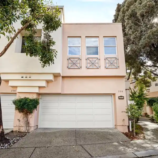 RARE AND LUXURIOUS HOME