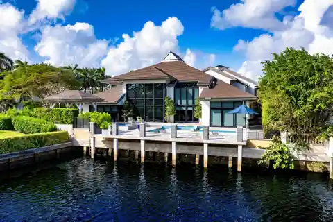 Dramatic Yachting Estate