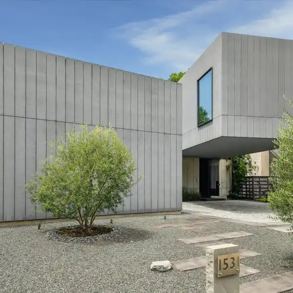 CHIC MODERN HOME