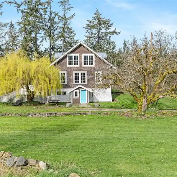 SERENE 12.78-ACRE RETREAT