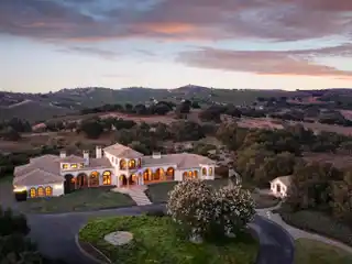 Extravagant Estate Embracing Timeless Elegance and Nature