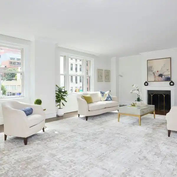 LOVELY LIGHT-FILLED DUPLEX