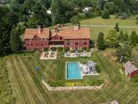INCREDIBLE BARN HOUSE ESTATE MASTERPIECE