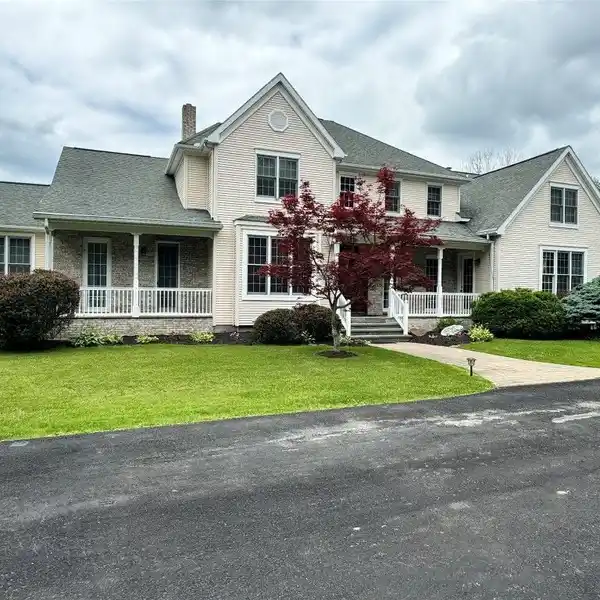 UNIQUE 14-PLUS-ACRE PROPERTY