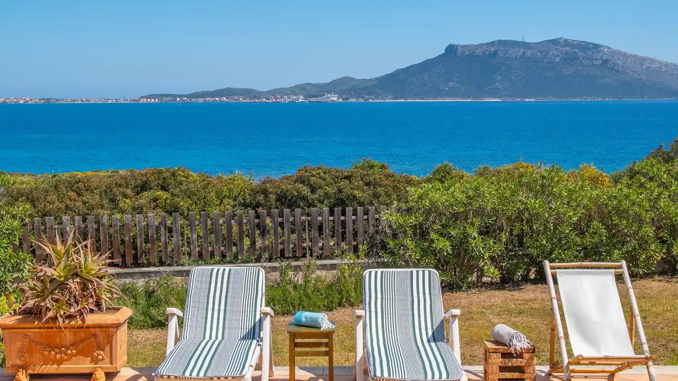 Lovely Villa with Amazing Sea Views