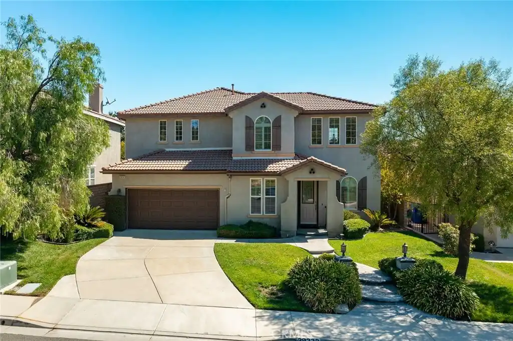 Stunning Five Bedroom Home in Beautiful Tesoro Del Valle